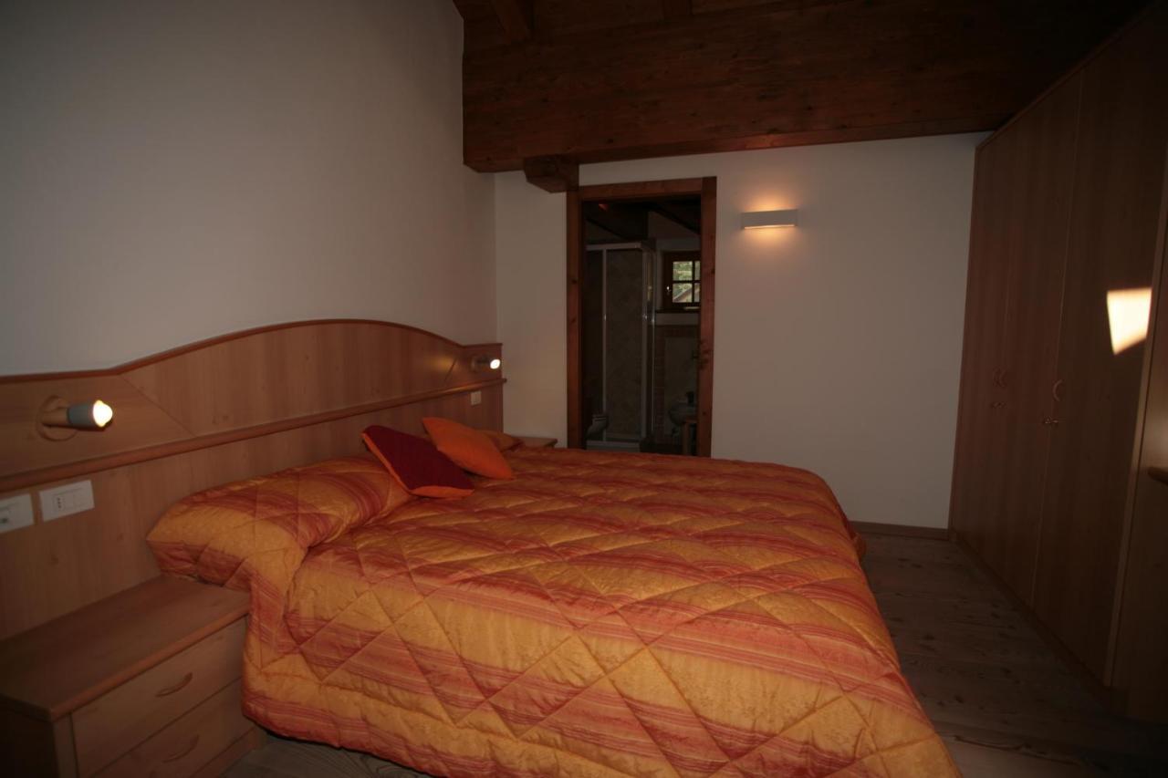 Villetta Ai Pini Deluxe Canazei Exteriör bild