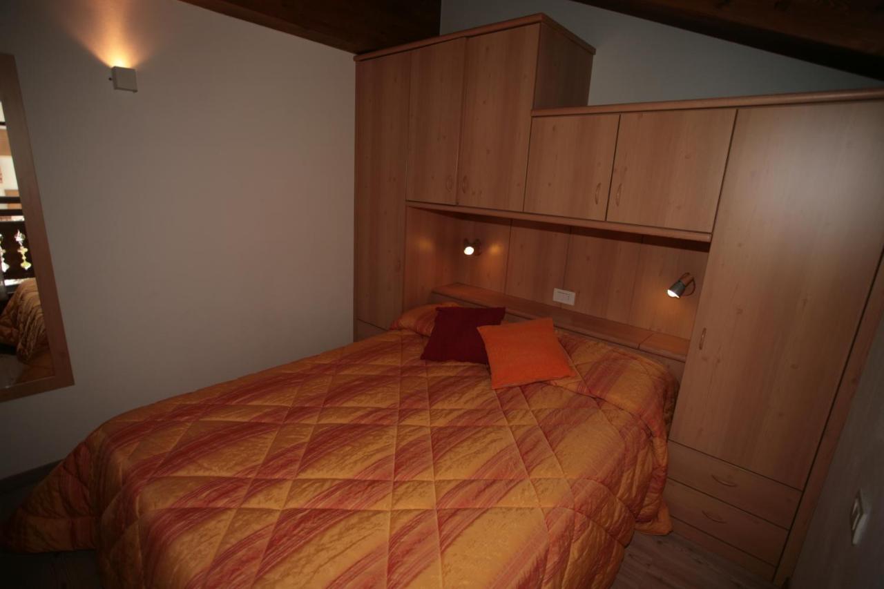 Villetta Ai Pini Deluxe Canazei Exteriör bild