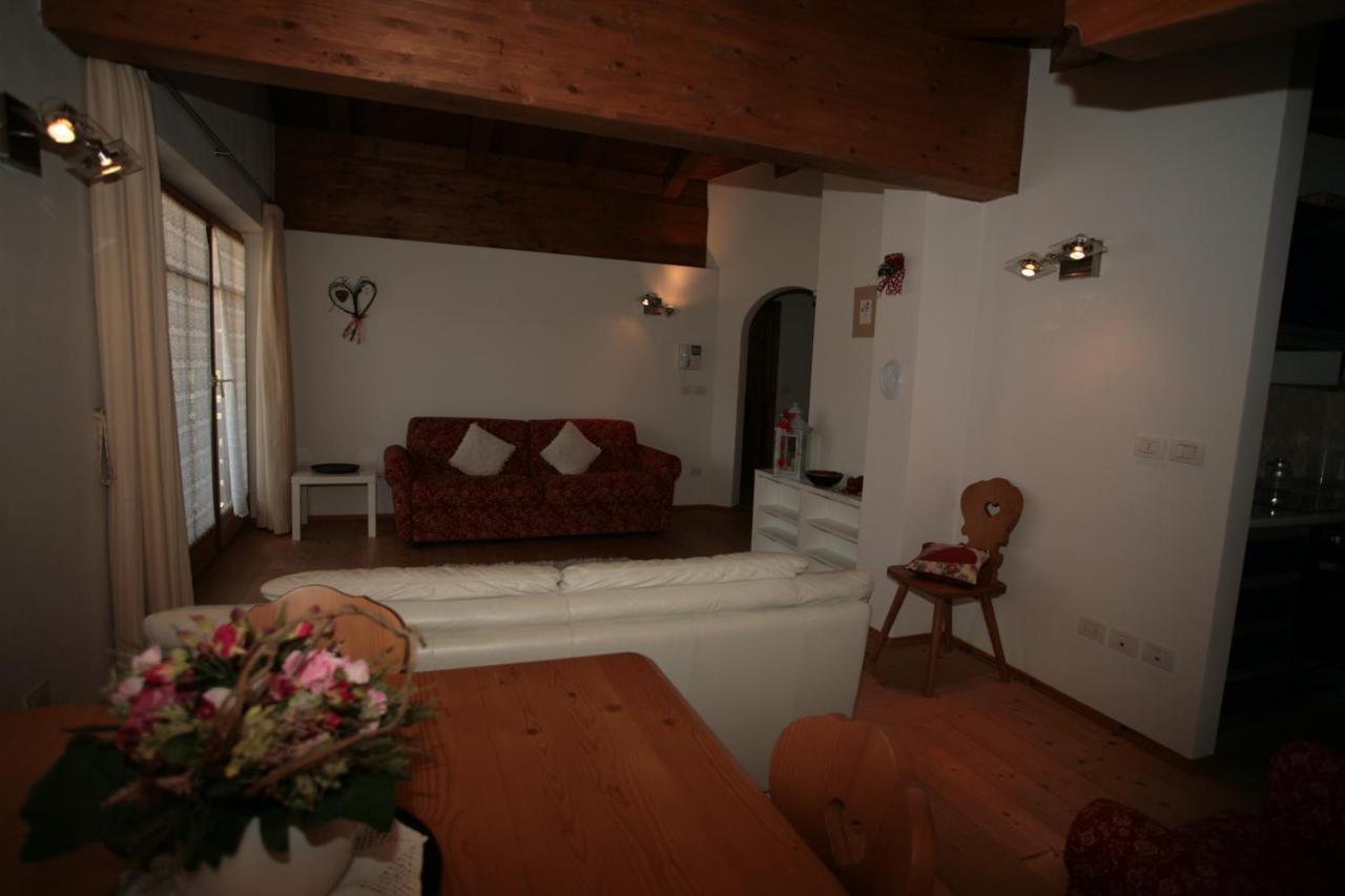 Villetta Ai Pini Deluxe Canazei Exteriör bild