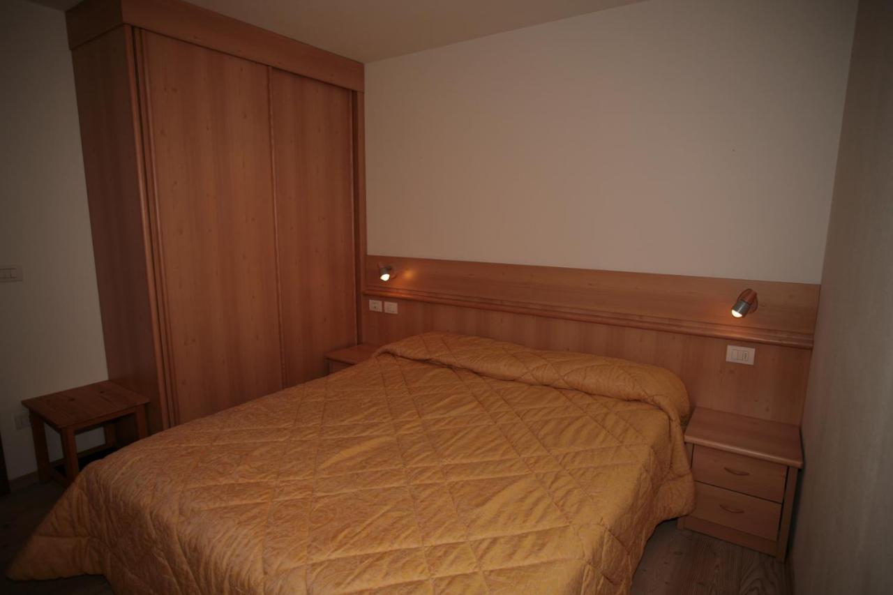 Villetta Ai Pini Deluxe Canazei Exteriör bild