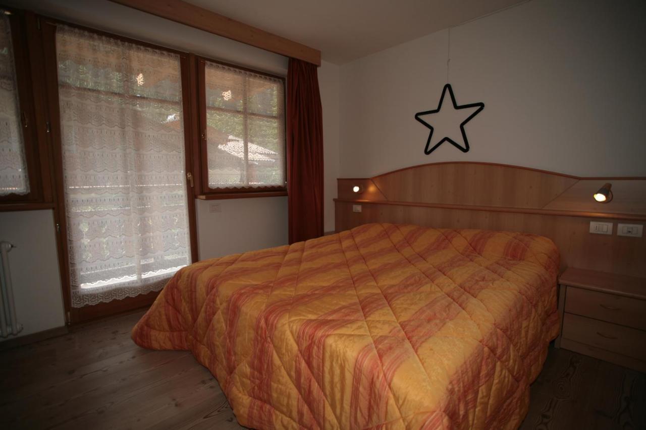 Villetta Ai Pini Deluxe Canazei Exteriör bild
