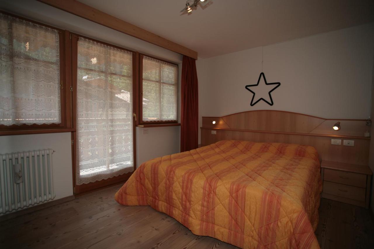 Villetta Ai Pini Deluxe Canazei Exteriör bild